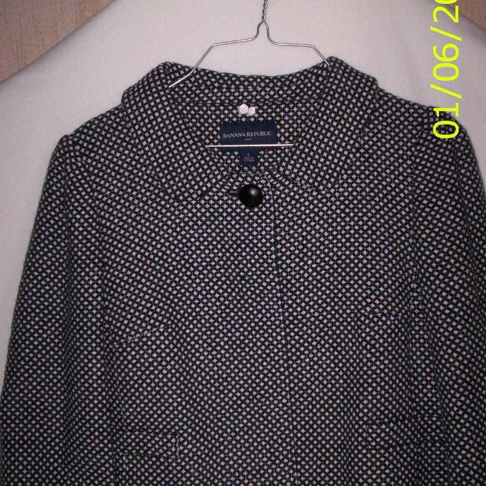 Womans Banana Republic Size 6 Jacket